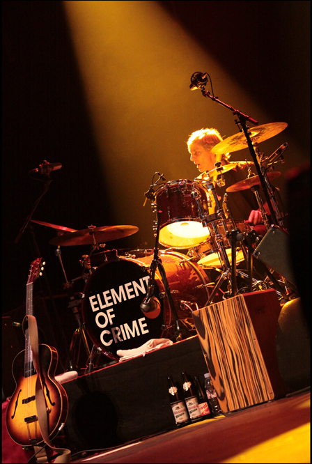 Drummer, Element of Crime, live